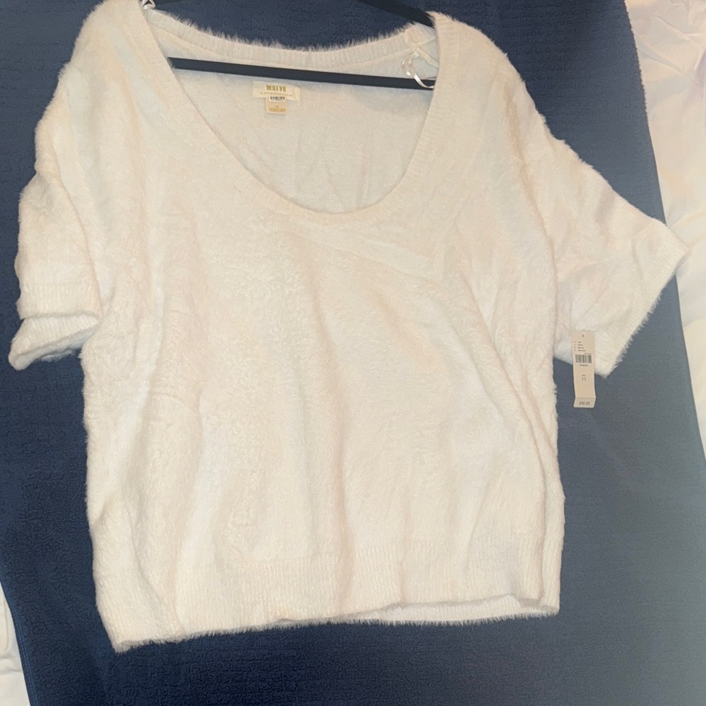 NWT Anthropologie Maeve Beautiful White Fuzzy Short Sleeve Sweater